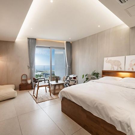 Goseong Gyeoulbada Ocean View Pension 外观 照片