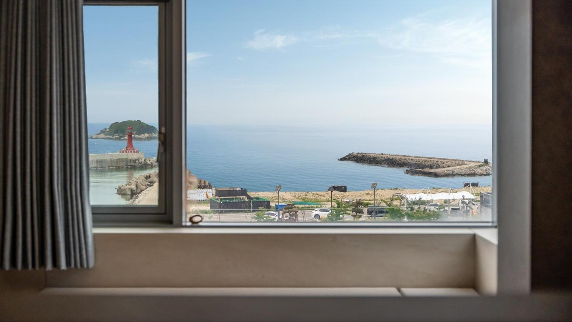 Goseong Gyeoulbada Ocean View Pension 外观 照片